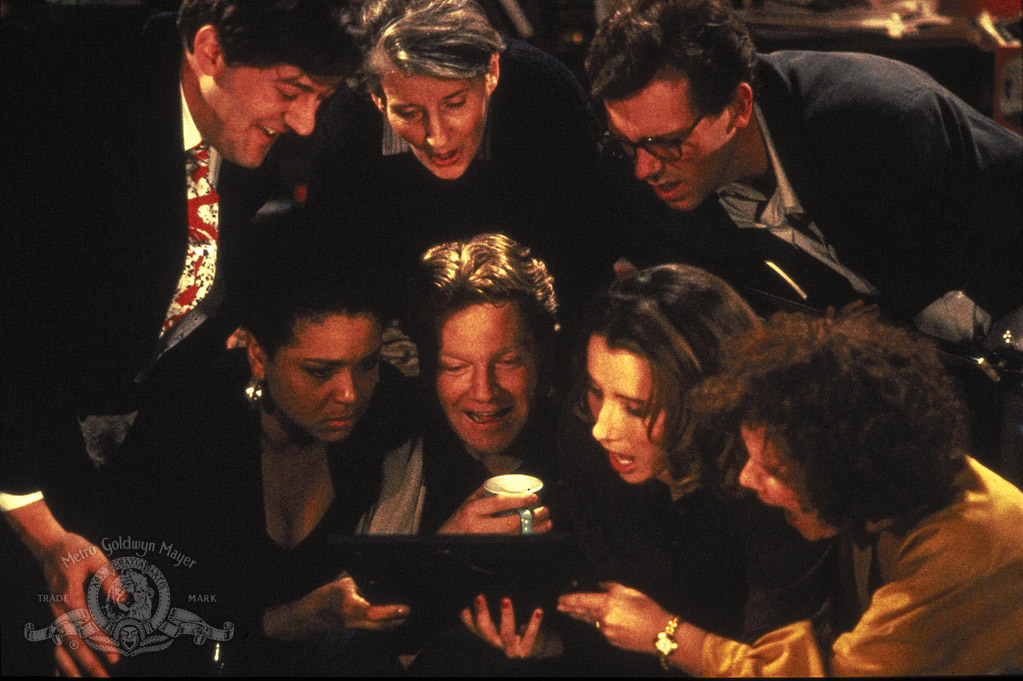 Kenneth Branagh, Stephen Fry, Emma Thompson, Imelda Staunton, Alphonsia Emmanuel, Hugh Laurie, and Phyllida Law in Peter's Friends (1992)