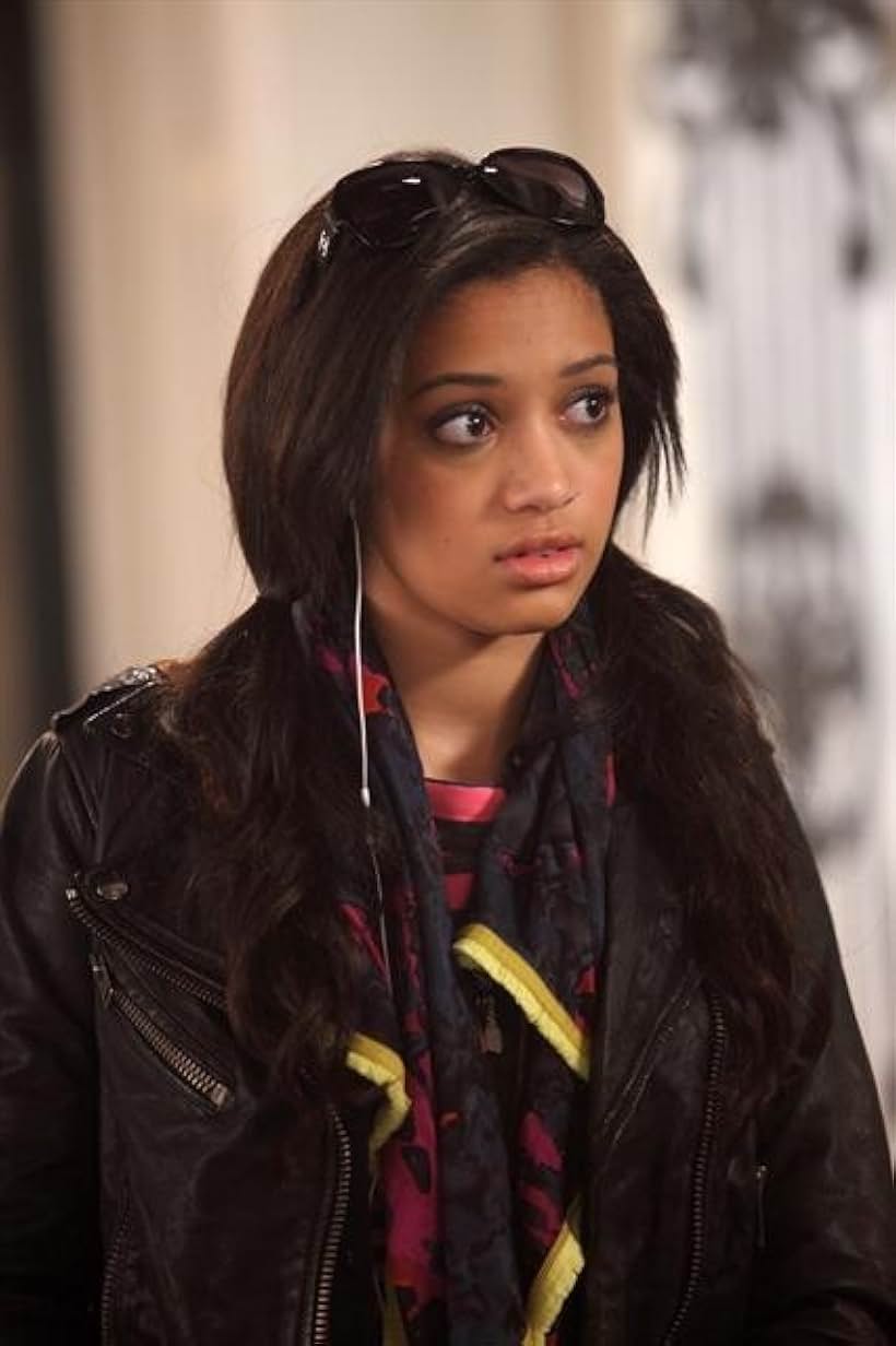 Samantha Logan in 666 Park Avenue (2012)