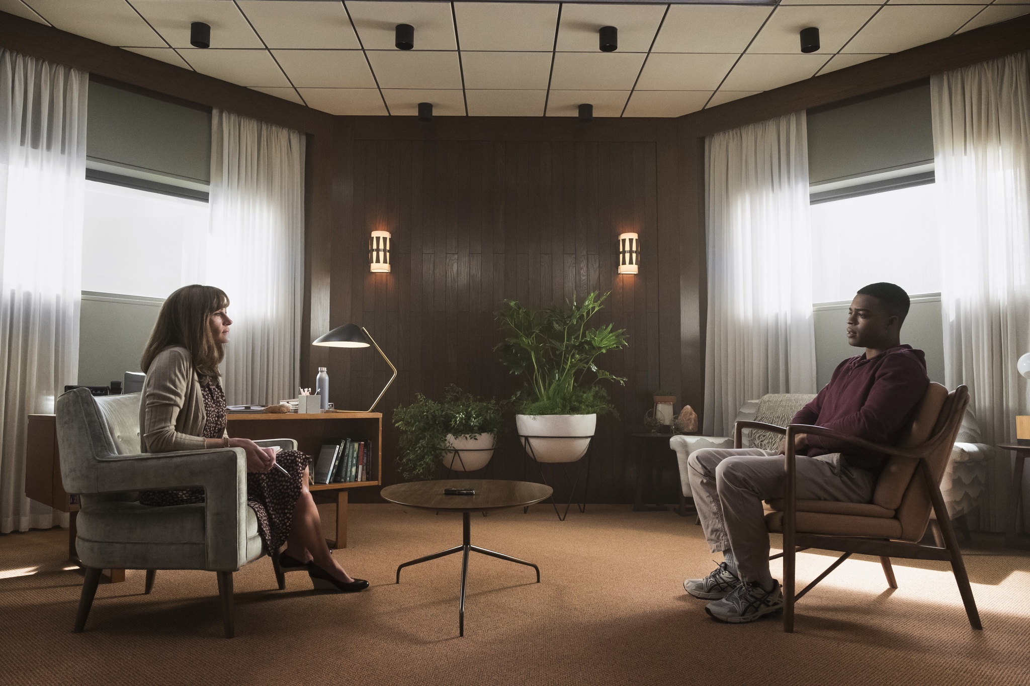 Julia Roberts and Stephan James in Homecoming (2018)