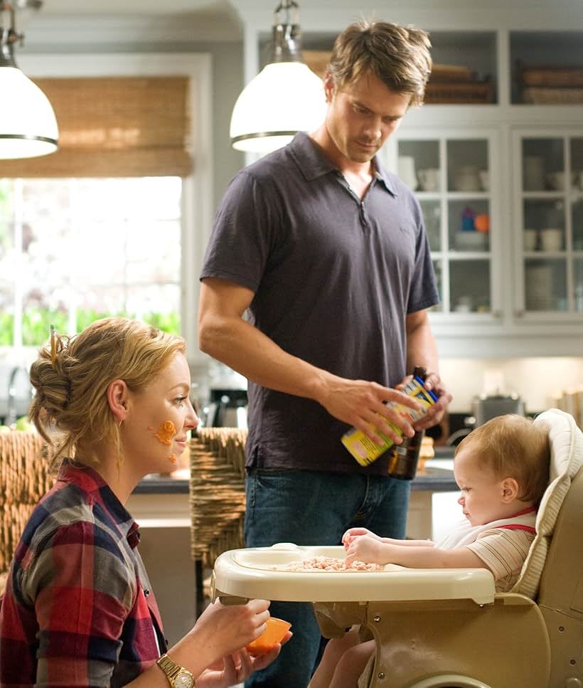 Katherine Heigl, Josh Duhamel, Brooke Clagett, Brynn Clagett, and Alexis Clagett in Life as We Know It (2010)