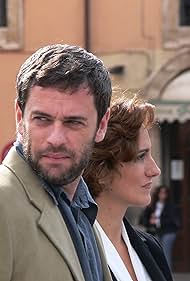 Lorenza Indovina and Massimo Poggio in Il segreto di Arianna (2007)