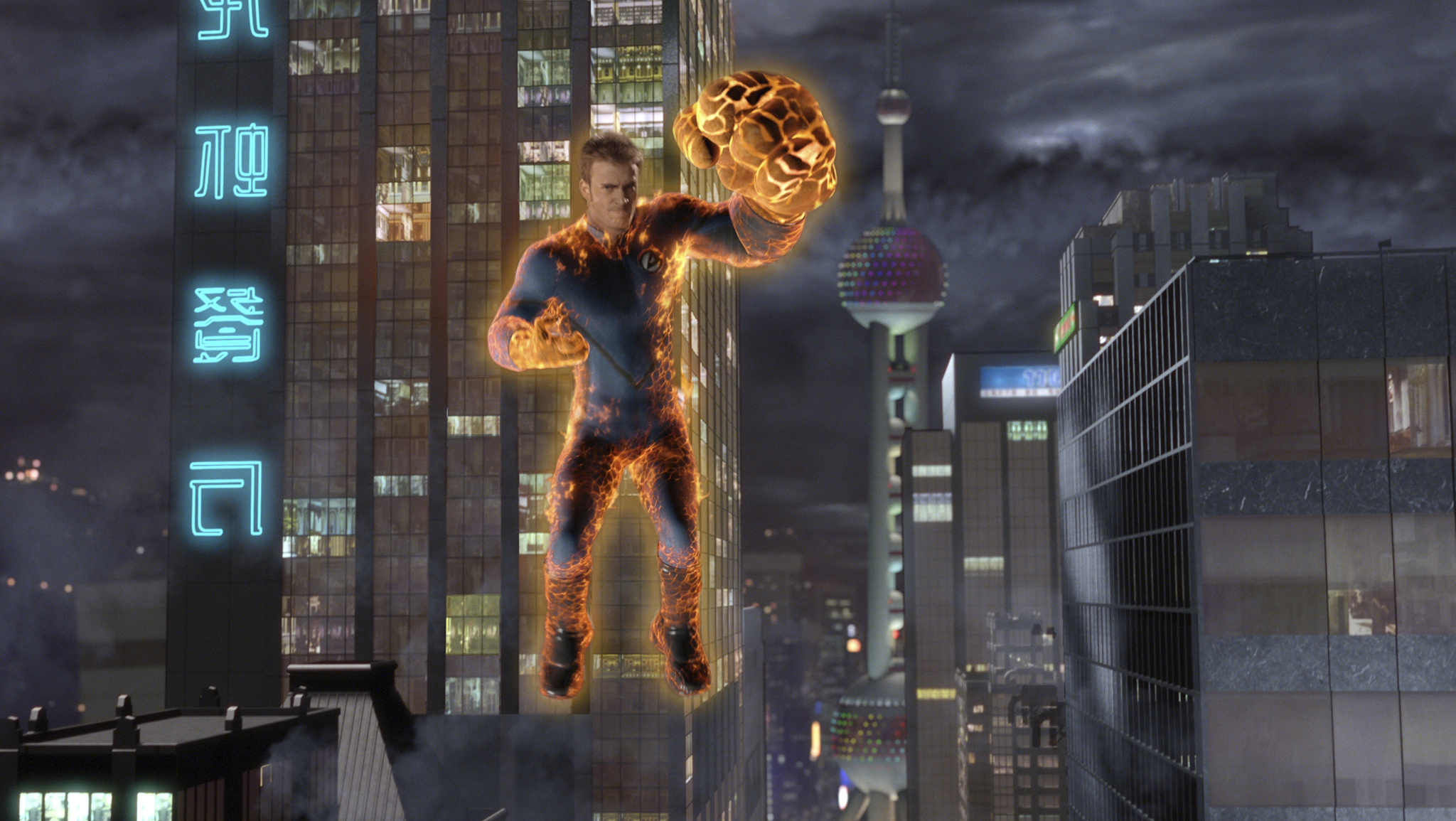 Chris Evans in Fantastic Four: Rise of the Silver Surfer (2007)