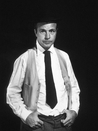 Dick Powell, c. 1937.