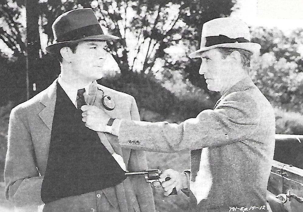 Ralph Byrd and Charles Middleton in Dick Tracy Returns (1938)