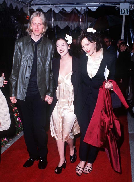 Drew Barrymore, Courtney Love, and Eric Erlandson at an event for Primal Fear (1996)