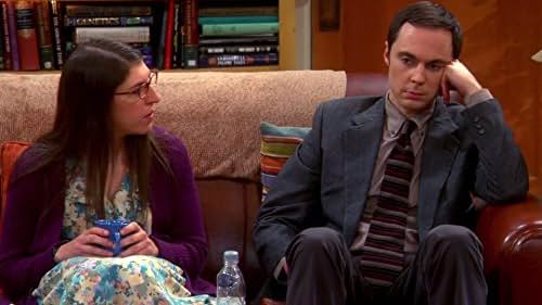 Mayim Bialik and Jim Parsons in The Big Bang Theory (2007)