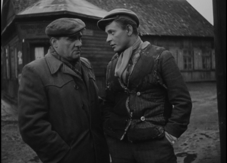 Tadeusz Lomnicki and Janusz Paluszkiewicz in A Generation (1955)