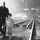 Bruce Willis and Miko Hughes in Mercury Rising (1998)