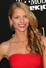 Primary photo for Ellen Hollman