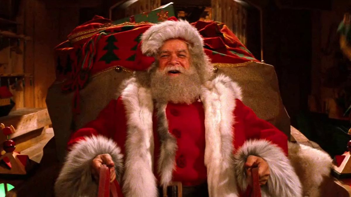 David Huddleston in Santa Claus (1985)