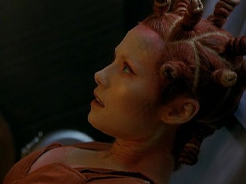 Raelee Hill in Farscape (1999)