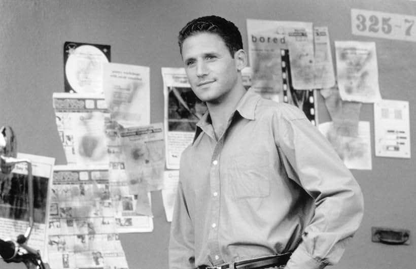 Mark Feuerstein in Woman on Top (2000)