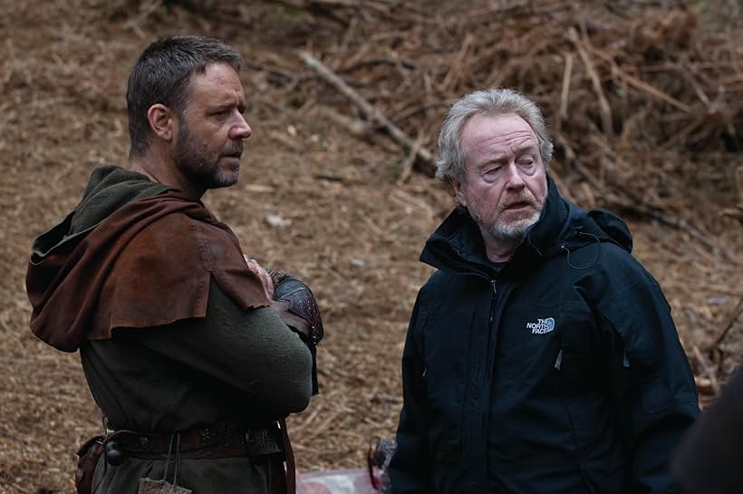 Russell Crowe and Ridley Scott in Robin Hood (2010)