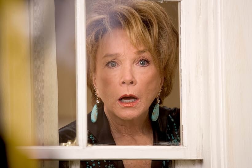 Shirley MacLaine in Vizi di famiglia (2005)