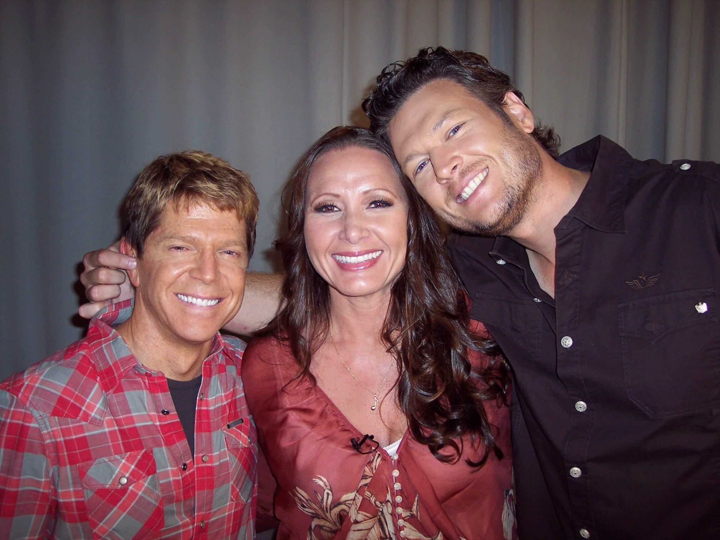 Chuck and Becca with Blake Shelton