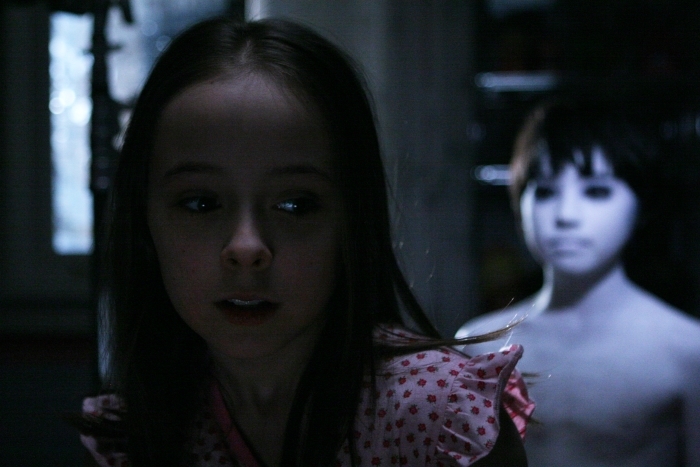 Jadie Rose Hobson and Shimba Tsuchiya in The Grudge 3 (2009)