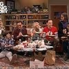 Mayim Bialik, Kaley Cuoco, Johnny Galecki, Simon Helberg, Jim Parsons, Melissa Rauch, and Kunal Nayyar in The Big Bang Theory (2007)