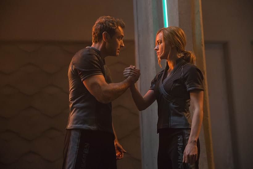 Jude Law and Brie Larson in Captain Marvel (2019)