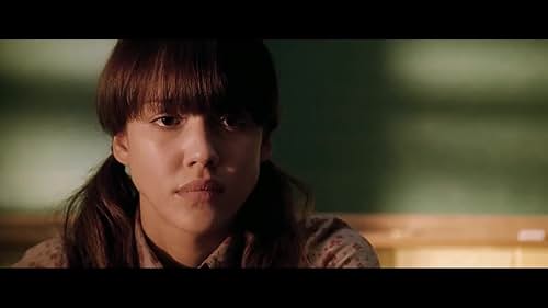 A shy and withdrawn young (Alba) finds a new lease on life when she starts to teach mathematics. 