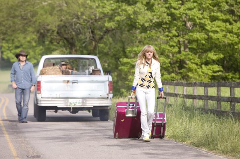 Billy Ray Cyrus, Miley Cyrus, and Jason Earles in Hannah Montana: The Movie (2009)