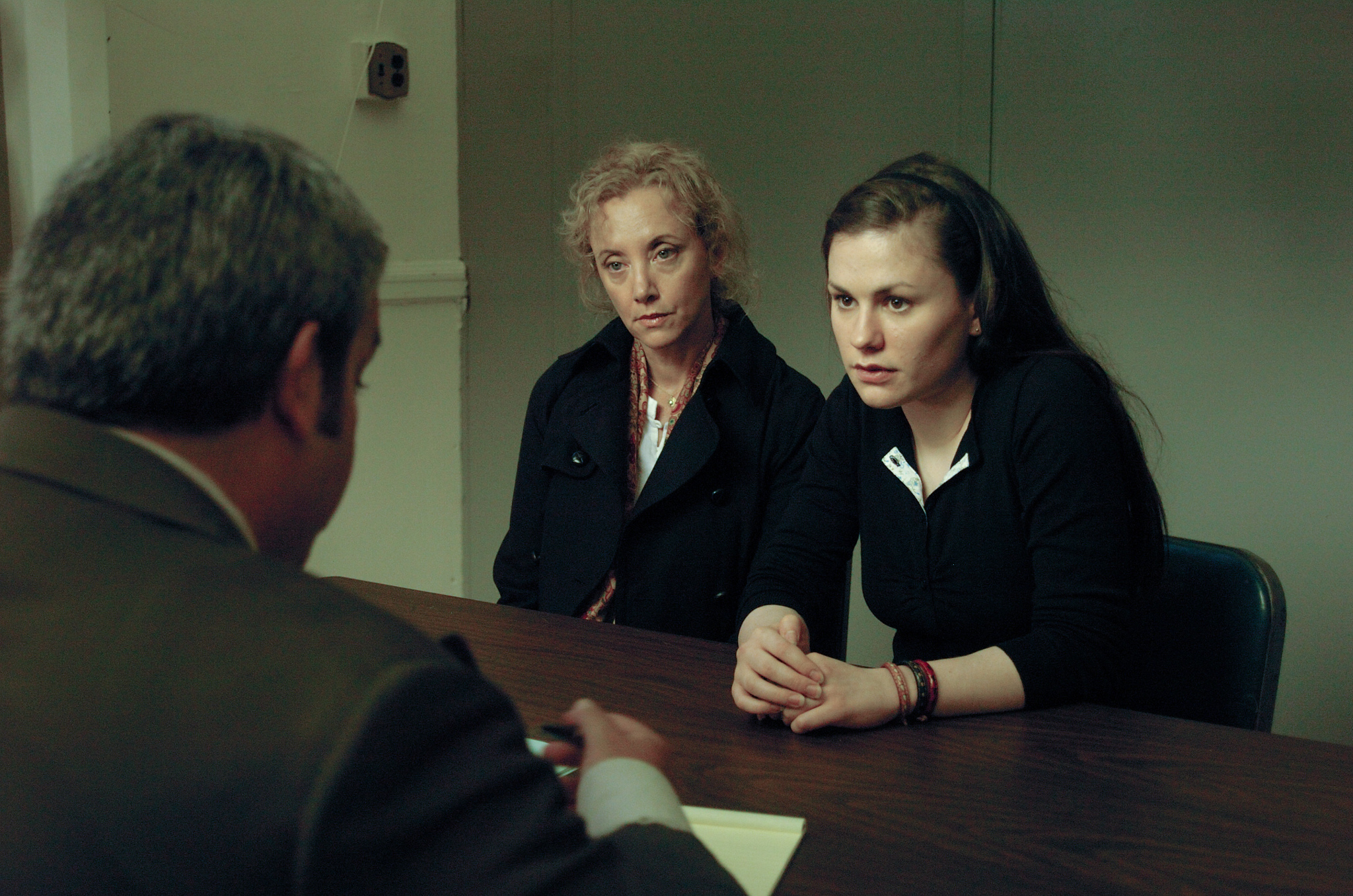 Anna Paquin and J. Smith-Cameron in Margaret (2011)