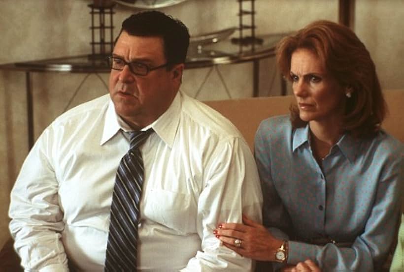 John Goodman and Julie Hagerty in Storytelling (2001)