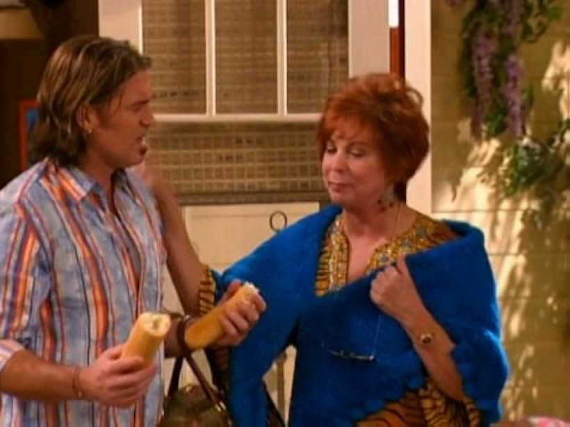 Billy Ray Cyrus and Vicki Lawrence in Hannah Montana (2006)