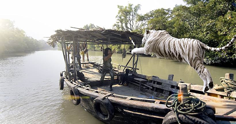 Roar: Tigers of the Sundarbans (2014)