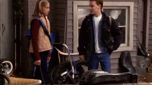 Daniel Clark and Miriam McDonald in Degrassi: The Next Generation (2001)