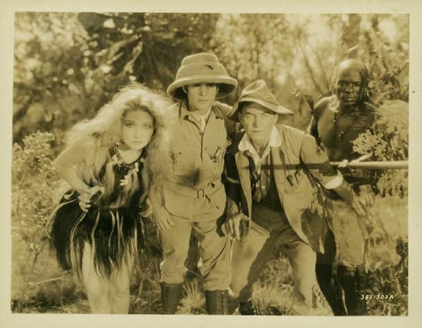 Harry Carey, Edwina Booth, Mutia Omoolu, and Duncan Renaldo in Trader Horn (1931)