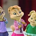 Christina Applegate, Anna Faris, and Amy Poehler in Alvin and the Chipmunks: The Squeakquel (2009)