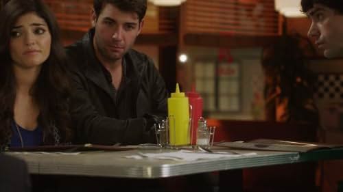 Hamish Linklater, James Wolk, and Amanda Setton in The Crazy Ones (2013)