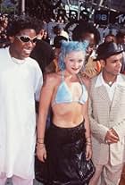 Gwen Stefani, Adrian Young, Tony Kanal, Tom Dumont, No Doubt, Gabrial McNair, and Stephen Bradley