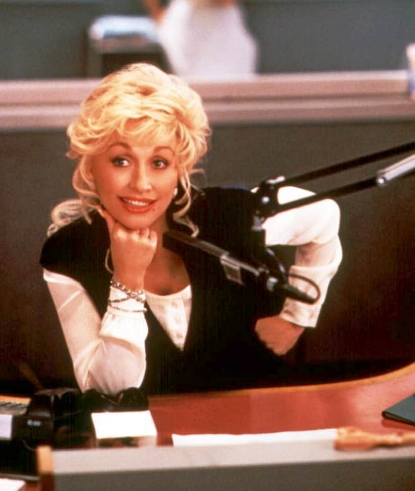 Dolly Parton in Straight Talk (1992)