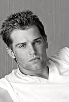 Mike Vogel