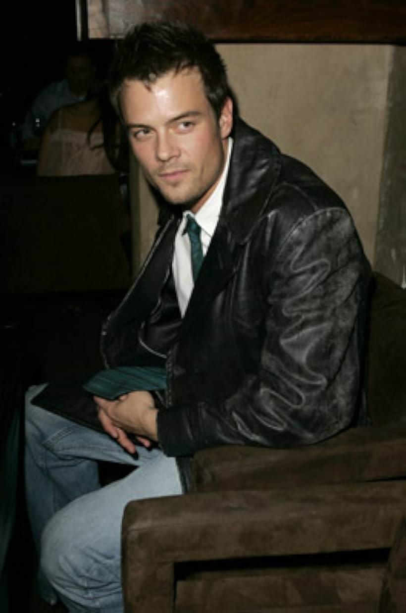 Josh Duhamel at an event for Vizi di famiglia (2005)