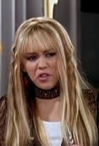 Emily Osment and Miley Cyrus in Hannah Montana (2006)