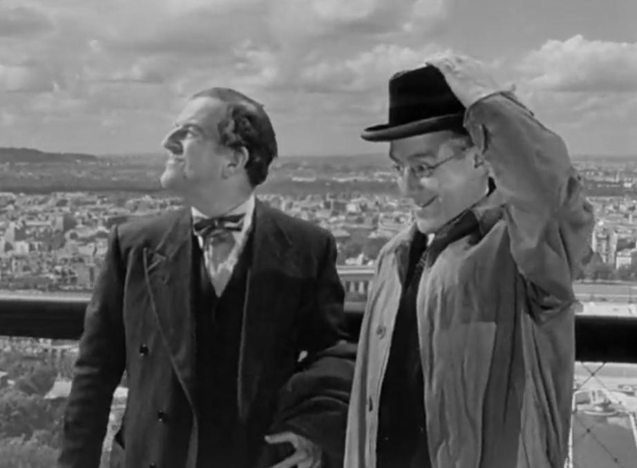 Alec Guinness and Stanley Holloway in The Lavender Hill Mob (1951)