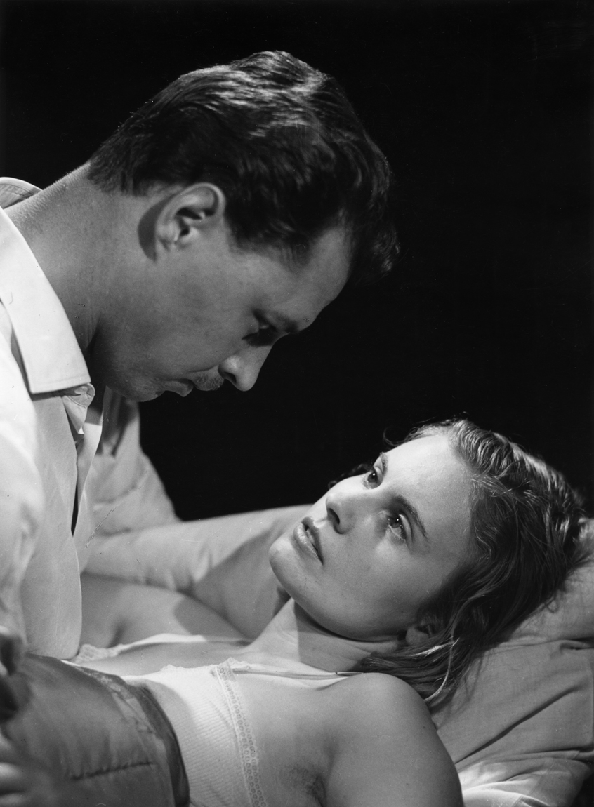 Ivan Desny and Ruth Niehaus in No Way Back (1953)