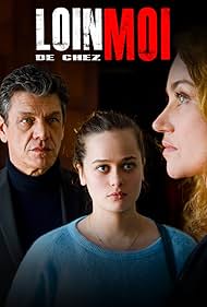 Marine Delterme, Marc Lavoine, and Lucie Fagedet in Loin de chez moi (2021)