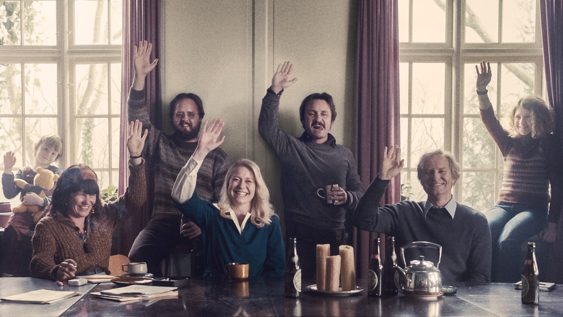 Trine Dyrholm, Ulrich Thomsen, Lars Ranthe, Magnus Millang, Martha Sofie Wallstrøm Hansen, Anne Gry Henningsen, and Sebastian Grønnegaard Milbrat in The Commune (2016)