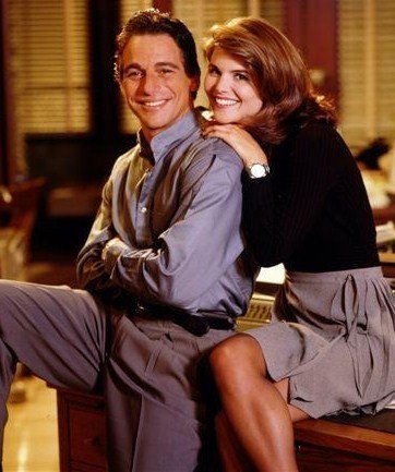 Tony Danza and Lori Loughlin in Hudson Street (1995)