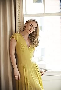 Primary photo for Sarah Wynter