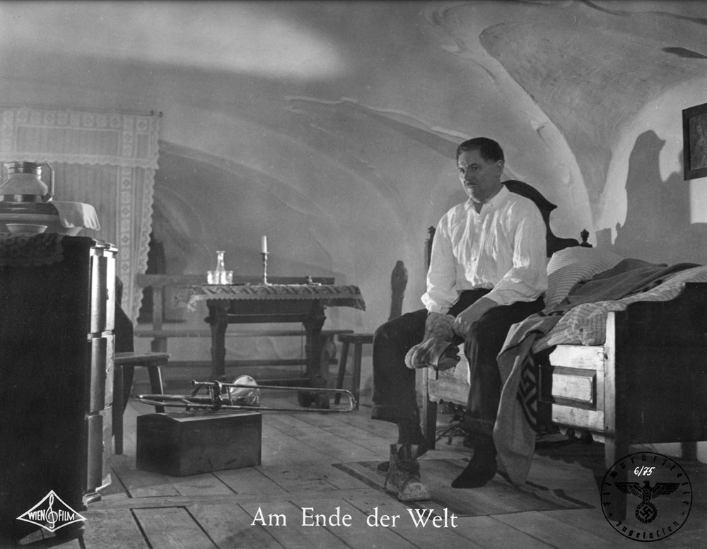 Attila Hörbiger in Am Ende der Welt (1947)