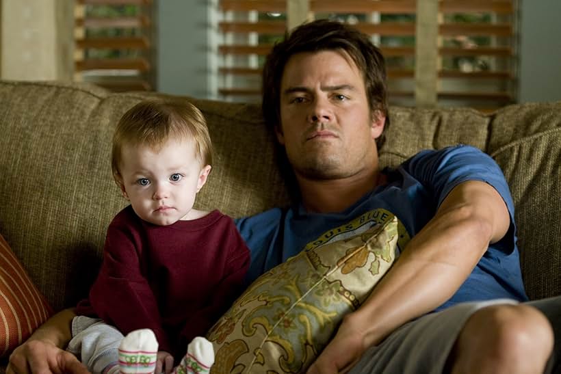 Josh Duhamel, Brooke Clagett, Brynn Clagett, and Alexis Clagett in Life as We Know It (2010)