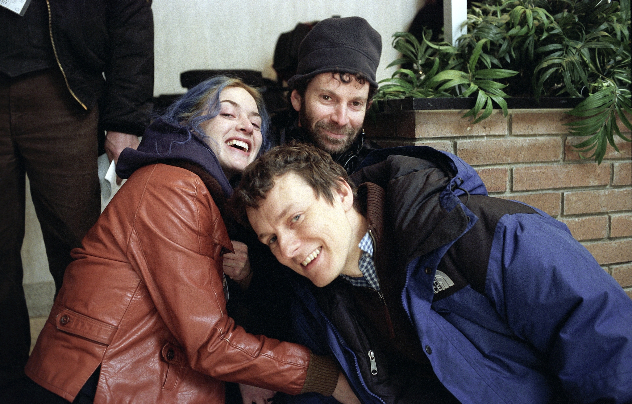 Kate Winslet, Michel Gondry, and Charlie Kaufman in Eternal Sunshine of the Spotless Mind (2004)