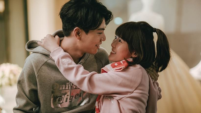 Sam Lin and Ke-Fang Sun in I, Myself (2020)