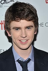 Primary photo for Freddie Highmore