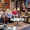 Mayim Bialik, Kaley Cuoco, Johnny Galecki, Simon Helberg, Jim Parsons, Melissa Rauch, and Kunal Nayyar in The Big Bang Theory (2007)