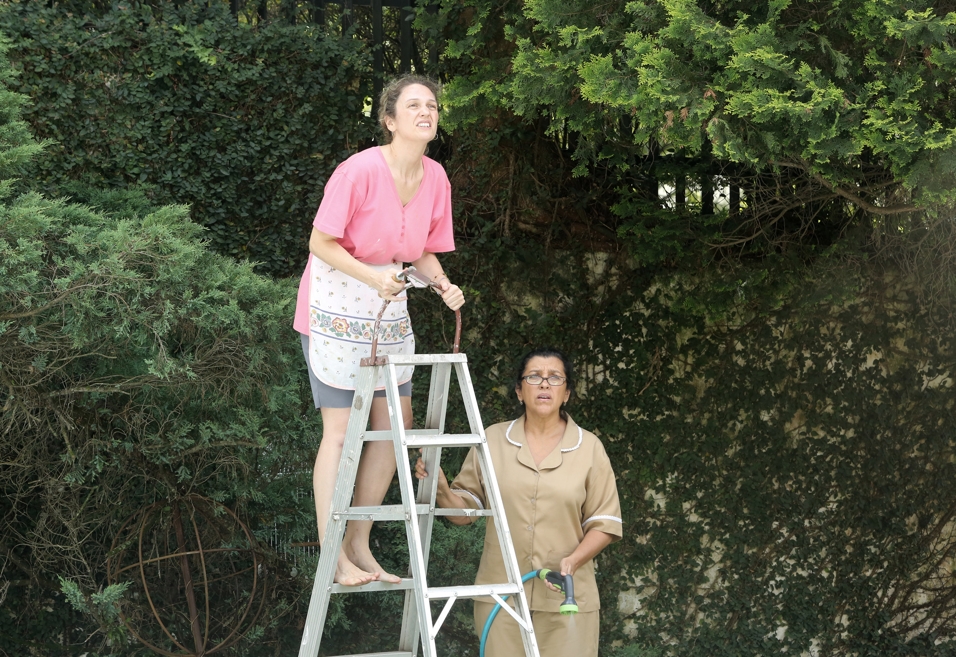 Regina Casé and Helena Albergaria in The Second Mother (2015)